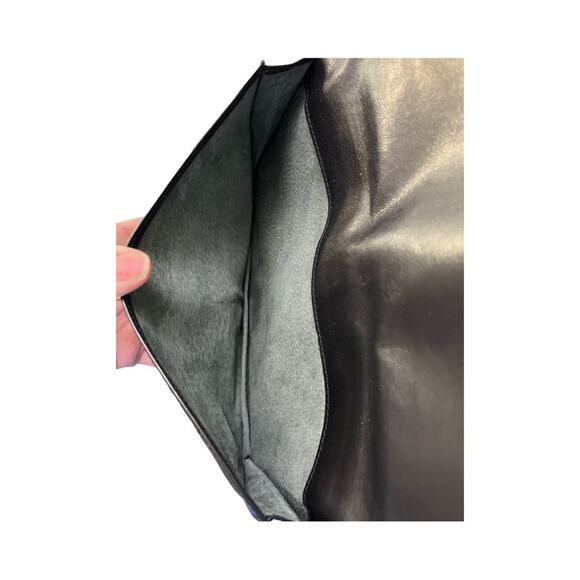 Loewe Anagram Clutch Black Leather Sleek Minimalist Spanish Designer Luxury - Picture 15 of 15